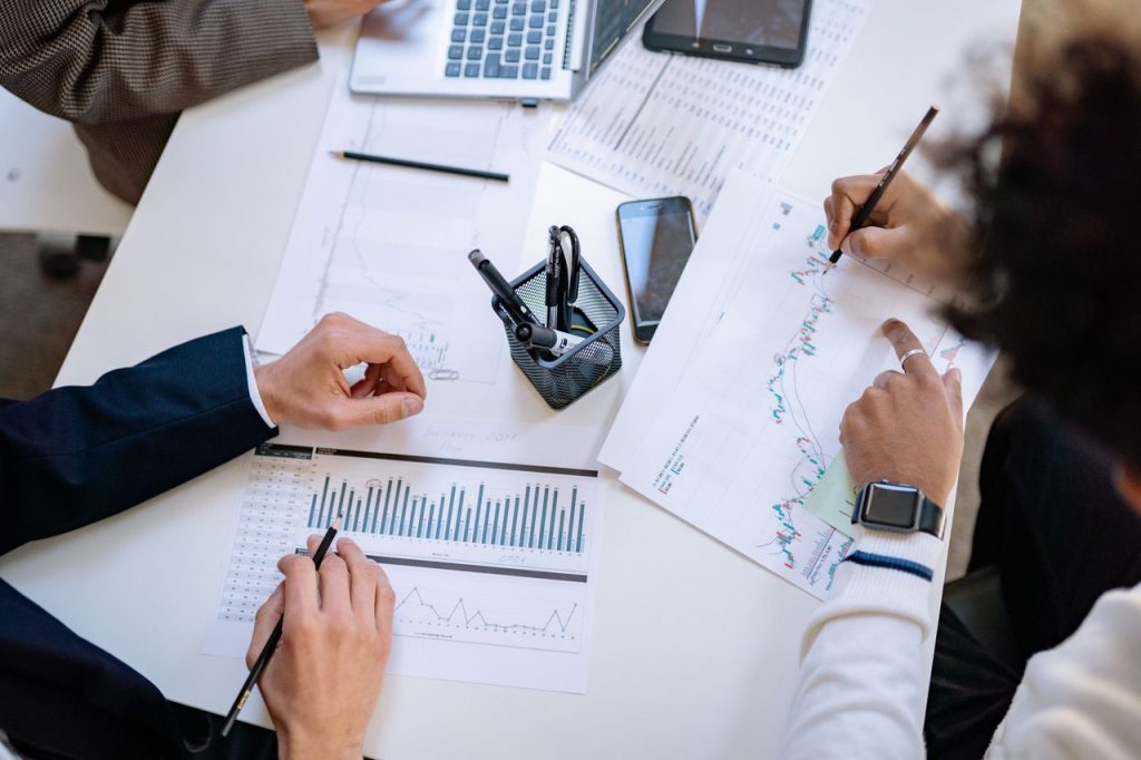 Federal vs Provincial Company Registration in Canada Which One Should You Choose in 2026